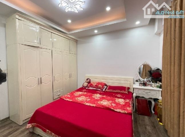 CHÍNH CHỦ NHỜ BÁN CHUNG CƯ CT18 -KHU ĐÔ THỊ VIỆT HƯNG - LONG BIÊN- VIEW BIỆT THỰ TRIỆU ĐÔ - 3
