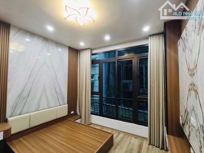 BÁN NHÀ CẦU ĐƠ - NGÕ THÔNG - 10M Ô TÔ ĐỖ - DT 40m2 - MT 4.2M - 7.3T - 4