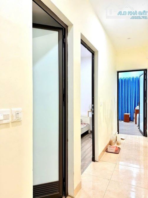 Siêu phẩm căn nhà cần bán 71m2 Phố Bùi Xương Trạch , Thanh Xuân , Hà Nội - 4