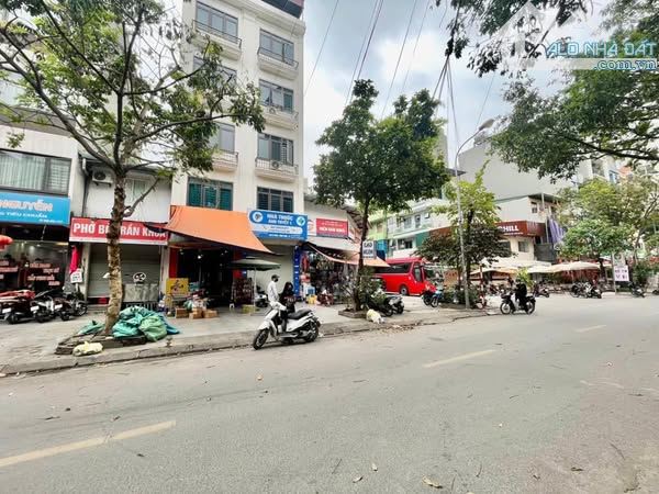 Bán Nhà Đẹp 40m2- 4T- Phố Tô Hiệu- ô tô đỗ 20m- Thông phố Lê Lai- sổ vuông- Nhỉnh 8tỷ - 4
