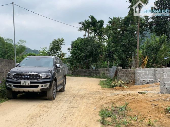 Bán đất nghỉ dưỡng 4210m/400m TC thực tế 4500m tại Lương Sơn giá chỉ 2tr/m2 - 4