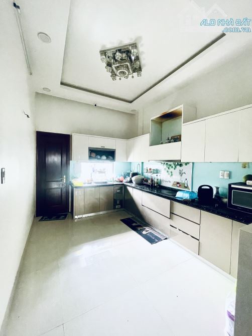Cho thuê nhà mặt tiền 4 tầng 120m2 bề ngang 7m mặt tiền Hoàng Thế Thiện, Xuân Phú, Huế - 4