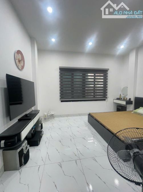 NHÀ ĐẸP FULL NỘI THẤT 40m2 AN DƯƠNG- 2 THOÁNG- LÔ GÓC 3.2 TỶ - 5