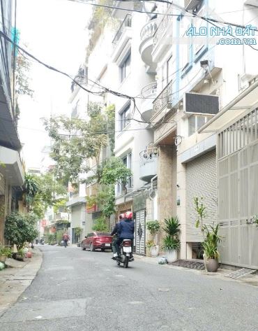 BÁN NHÀ ĐẸP LÔ GÓC ĐƯỜNG VÕ CHÍ CÔNG TÂY HỒ GIÁ HẤP DẪN 25,8 TỶ 216M2, 5 TẦNG, MT 20M - 5