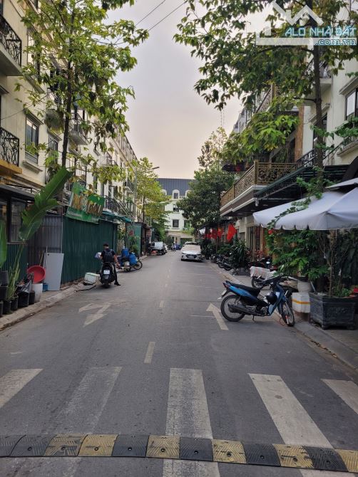 BÁN NHÀ PHỐ LACASTA KDT VĂN PHÚ HÀ ĐÔNG 73M2 5T - 5