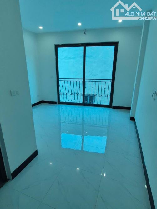 B.Á.N NHÀ MẶT PHỐ  LAI XÁ,  THANG MÁY,   Ô TÔ TRÁNH, Ở VÀ  KINH DOANH ĐỈNH 52M2, 11 TỶ 5 - 5