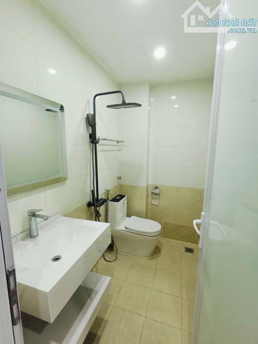 BÁN NHÀ CẦU ĐƠ - NGÕ THÔNG - 10M Ô TÔ ĐỖ - DT 40m2 - MT 4.2M - 7.3T - 6