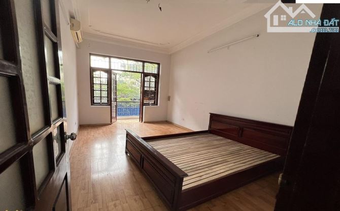 Cho thuê nhà ngõ 2 phố Hoàng Sâm, Diện tích 50m x 5 tầng ôtô đậu cửa - 6