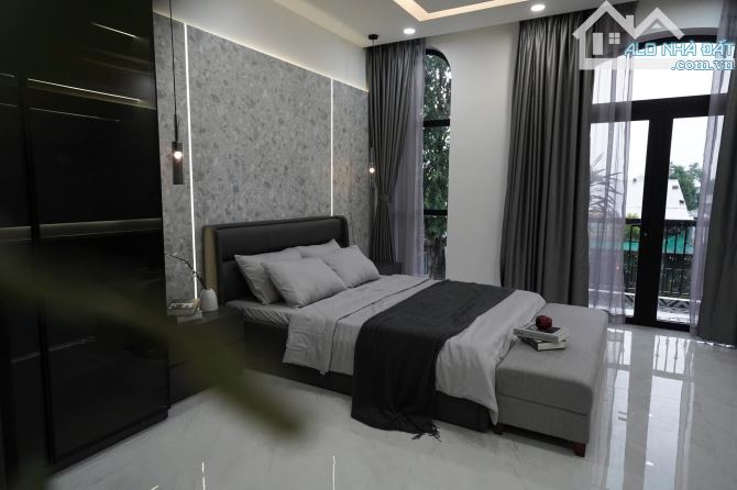 BÁN NHÀ KDC HỒNG LOAN D7( VỊ TRÍ CỰC ĐẸP) - GIÁ 5,9 Tỷ - GẦN BẾN XE CẦN THƠ - 6