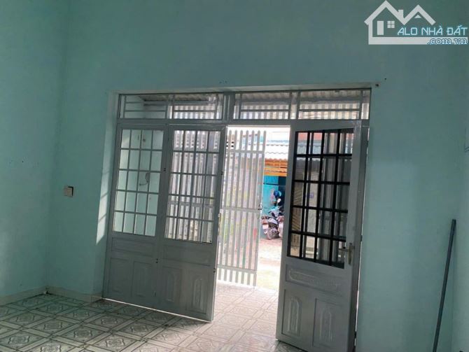 ÁN ĐẤT QUẬN 9,BÁN ĐẤT TẶNG NHÀ CẤP 4 DT56M (5.1x11),ĐỐI DIỆN VINHOME QUẬN 9,HẺM XE HƠI - 6
