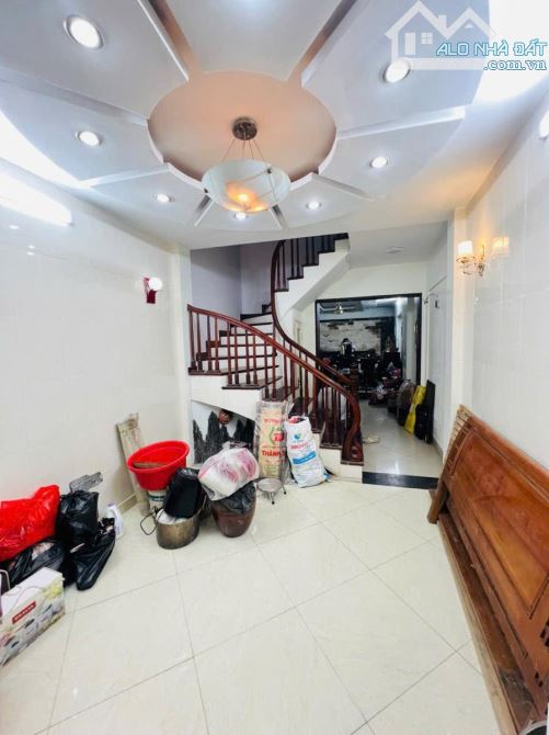 TRẦN DUY HƯNG - CÁCH Ô TÔ 30M - 2 THOÁNG - NGÕ THÔNG - NỞ HẬU - 12.8 TỶ - 6