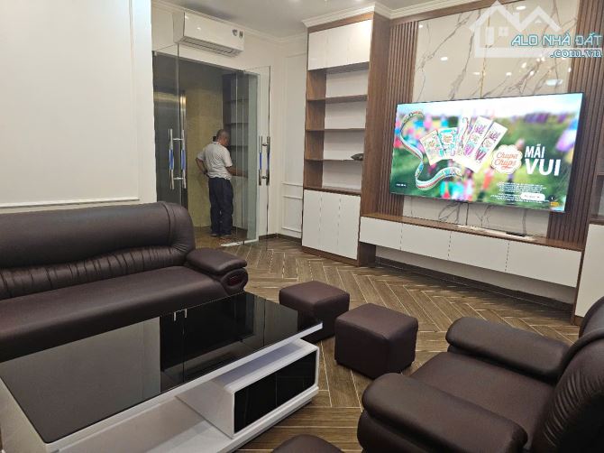 Nhà chực đẹp 45m2x7T Thang máy. Phân Lô - ô tô vào nhà - giá chào 12,8 tỷ - 7