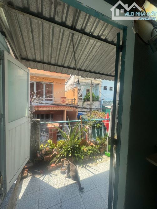 GẦN CÁC TRƯỜNG ĐẠI HỌC LỚN - NHÀ CŨ TIỆN CẢI TẠO HOẶC XÂY MỚI - 43M2 - CHỈ 5.5 TỶ - 7