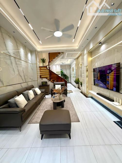 SIÊU PHẨM BÌNH TÂN - MẶT TIỀN ĐƯỜNG 8M - SỔ VUÔNG VỨC - SÁT BÊN CHỢ GÒ XOÀI - 66M - 4 TẦNG - 8