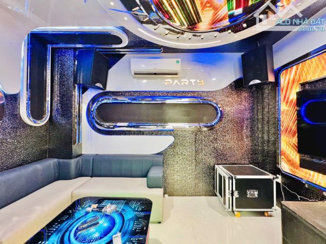 Bán biệt thự mini khu vip DTSD: 80m2 - Nguyễn Thái Sơn - kế bên chợ Gò Vấp - còn TL - 9