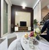 Nhà đẹp phố Mỹ Đình, 45m - 9 tỷ, 1 nhà ra ô tô, mới cứng, đủ nội thất.
