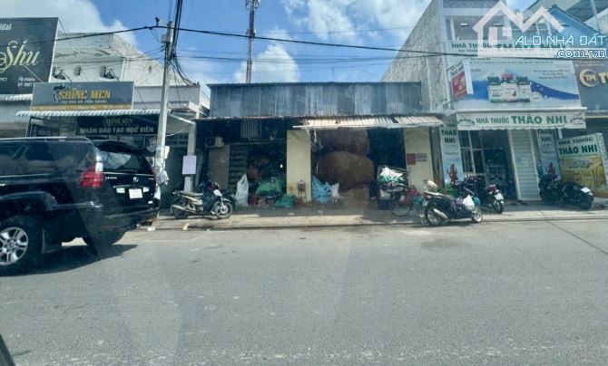 Chủ gửi. Nền Đường Trần Nam Phú, Ninh Kiều, TP. Cần Thơ.