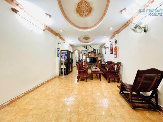 BÁN NHÀ MẶT TIỀN XÔ VIẾT NGHỆ TĨNH ( DT: 4.5m x 20m = 91m2) NHÀ 1 TRỆT 2 LẦU GIÁ 15 TỶ