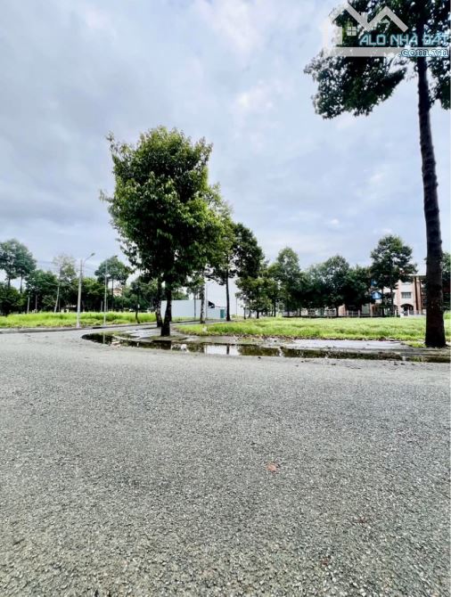 Chủ gửi. Nền kế góc đường số 36, Khu Ngân Thuận (Stella Mega City), TP. Cần Thơ