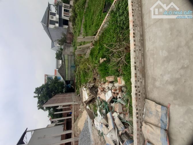 Hậu Dưỡng - Kim Chung. Cần bán lô đất 45m, mặt tiền 4,5m vuông đẹp. Giá chỉ nhỉnh 3 tỷ