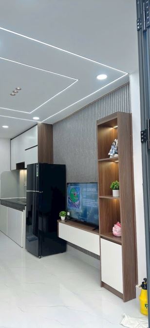 BẠCH ĐẰNG P24 Bình thạnh - 25m2- 5 TẦNG - 3 pn - giá 4,95 ttr