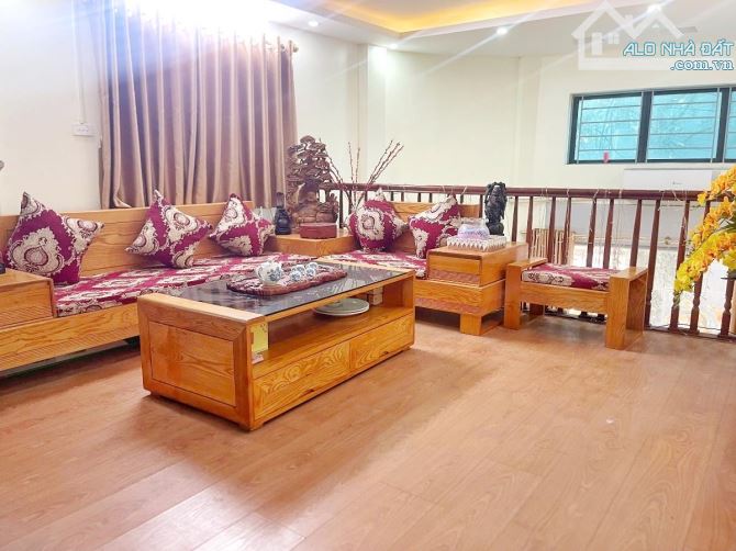 NHÀ ĐẸP HOÀNG TĂNG BÍ – 43M² – 4 TẦNG – 4 NGỦ – GẦN Ô TÔ – GIÁ CHỈ 4.95 TỶ