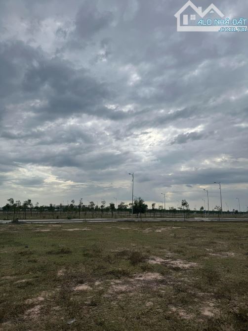 Đất mặt tiền đường Nhơn Trạch - 1 tỷ 2, 150m²