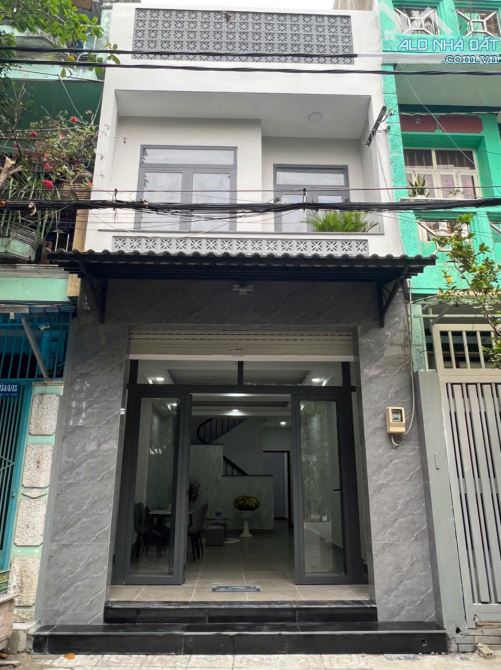 Hiếm! Hạ giá từ 15.5 tỷ đến 13.1 tỷ - khu Bàu cát 2, dt 5x20m - trệt 2 lầu sân thượng