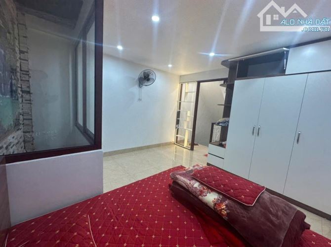 # Hiếm- Khó Tìm, Nhà 40m2, Trung Tâm Tây Hồ, Nhỉnh 3 Tỷ