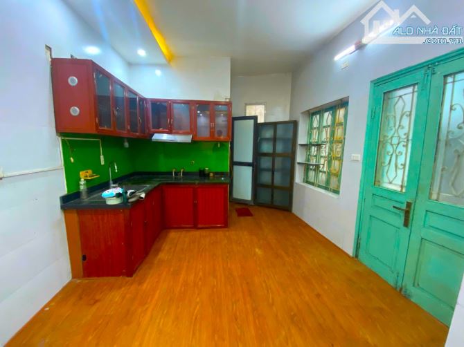 ĐẠI LA - HAI BÀ TRƯNG - CHỦ GỐC - 52M2 - 3 THOÁNG - MT 6M - NỞ HẬU - 100M RA PHỐ - 8.3 TỶ