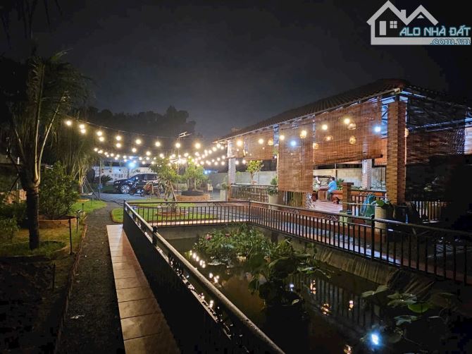 Bán nhà vườn nghỉ dưỡng 1600m2 ở  TT P.Định Hòa ,TP Thủ Dầu Một, Bình Dương