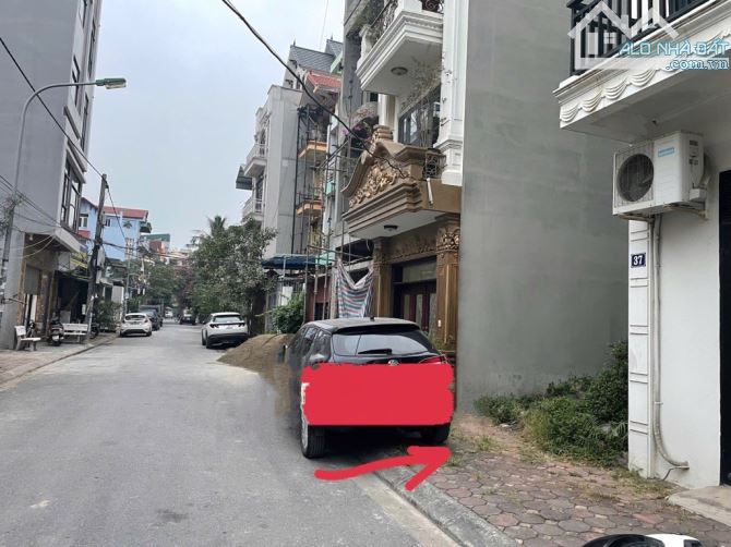 Bán 80m2 đất ngọc thụy , ô tô tránh , vỉa hè , kinh doanh, xây toà văn phòng , ccmn