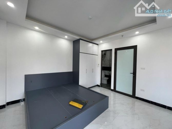17,5tỷ dt 60m 8t 5m mt sở hữu nhà khâm thiên căn hộ dịch vụ 8 tầng thang máy full nội thất