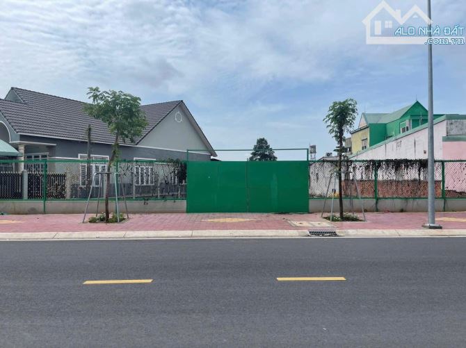 Mt Hồ Văn Cống: 6464m2 - 29 x 117 nở hậu 60m, 300m2 tc