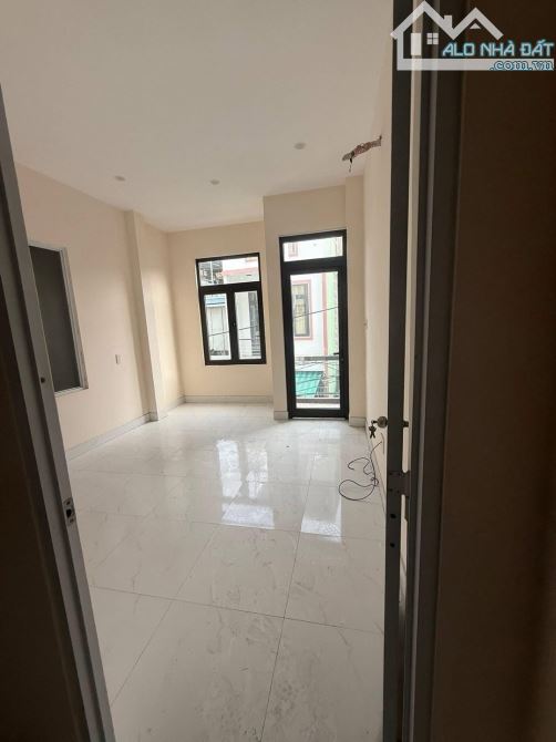 CHỈ 4.3 TỶ - NHÀ 4 TẦNG - Ô TÔ NGỦ TRONG NHÀ - HÀ HUY TẬP - 60m²