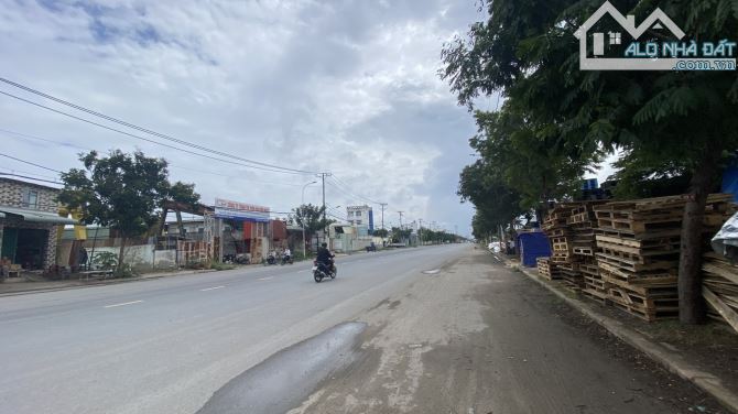 MẶT TIỀN NGUYỄN CỬU PHÚ – 15.000M² – DOANH THU 1 TỶ/THÁNG – CHÍNH CHỦ LÂU NĂM