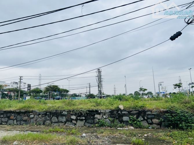 Lô góc 3 mặt tiền,DT 3928M ngang 47M đường Hồ Xuân Hương chỉ 420 tỷ