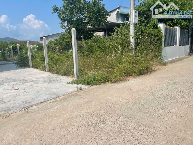 Bán đất Diên Đồng giá rẻ  full thổ cư đường thông sát bên trục đường nhựa liên xã