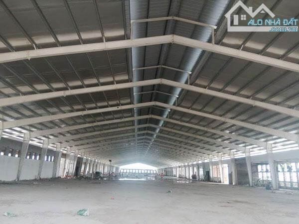 Bán kho xưởng trong khu công nghiệp Vsip 2, Tân Uyên, Bình Dương. DT 1ha-50ha