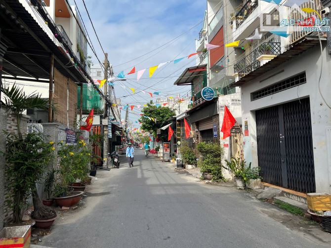 Hẻm Xe Hơi 8M Khu T3 - Hoàng Hoa Thám, Tân Bình. DT: 5.5x15m Giá Bán 12.5 Tỷ