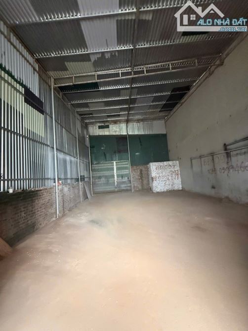 Cho Thuê Kho Xưởng Kinh Doanh Mặt Phố Phúc Lợi, Long Biên 80m2 giá 10 triệu