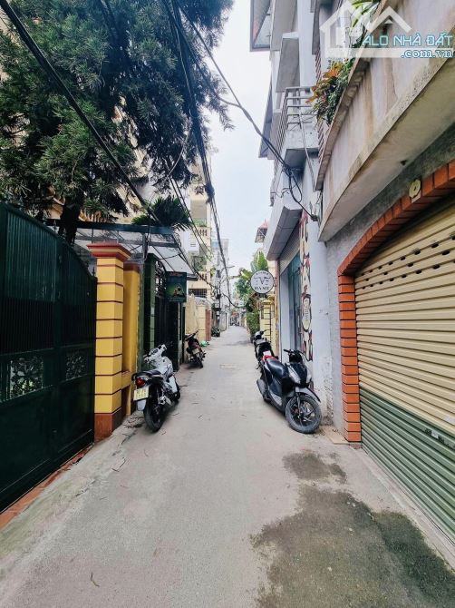 BÁN ĐẤT TRẦN CUNG KĐT NAM CƯỜNG NGÕ CỰC THOÁNG 30m RA OTO 60m MT 5.5m 9.5 Tỷ