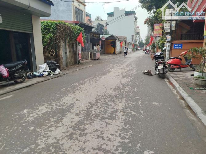 Siêu đẹp, bán đất Trâu Quỳ Gia Lâm, 100m - kinh doanh- ô tô tránh - giá đầu tư.