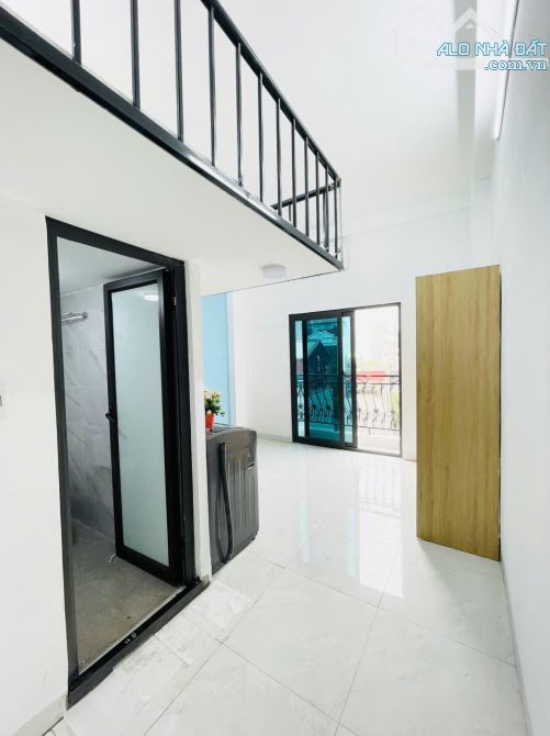 Cho Thuê CCMN 30 Trung Phụng Đống Đa 25m2 Gác Xép Ban Công Cửa Sổ Giặt Riêng Thang Máy