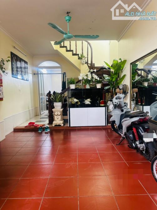 XUÂN ĐỈNH – BẮC TỪ LIÊM Ô TÔ ĐỖ CỬA – 2 MẶT THOÁNG – GẦN KĐT NGOẠI GIAO ĐOÀN  Thiết kế hợp