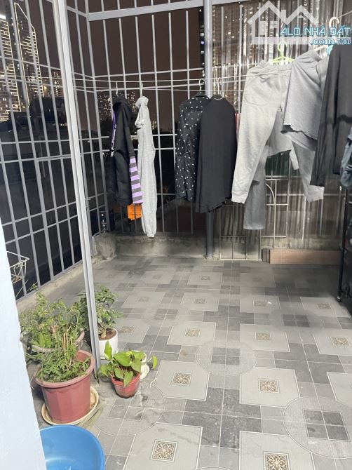 Bán nhà Văn Quán, Hà Đông rất gần ô tô, 32m 5 tầng 4.95 tỷ