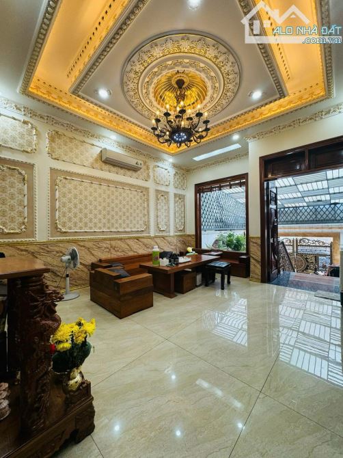 Nhà MT Nguyễn Văn Trỗi : 1 hầm 1 trệt 2 lầu : Dt 5 x 20 full nội thất - Hoàn công - 10