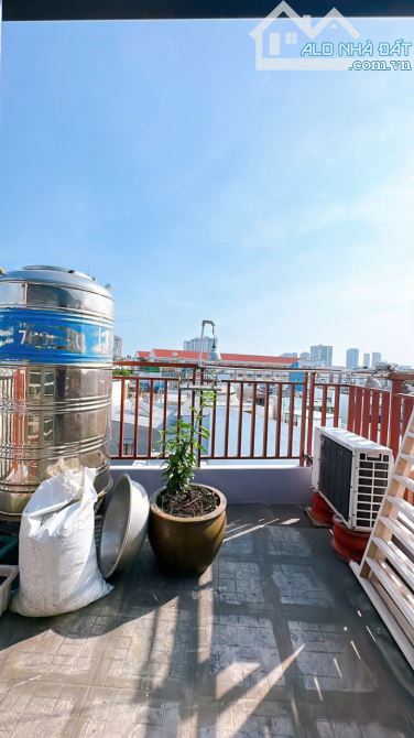 NHÀ MỚI ĐÚC 5 TẤM SỔ HỒNG  TRUNG TÂM Q4 CÓ 3 TỶ - 11