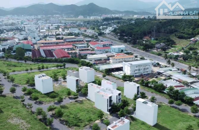Duy nhất 1 lô biệt thự KDT Hoàng Phú Nha Trang giá rẻ bán gấp - 3