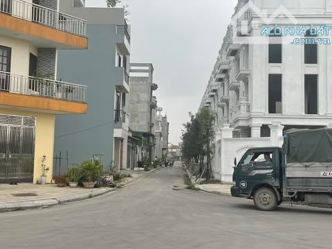 BÁN ĐẤT PHÚC LỢI 70M-5M-7TỶ MẢNG ĐẤT SIÊU ĐẸP Ô TÔ ĐỖ VÀO ĐẤT - 2